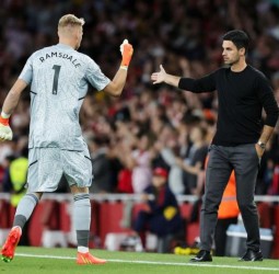 Jonny Otto: Wolves defender unavailable following 'training ground incident'